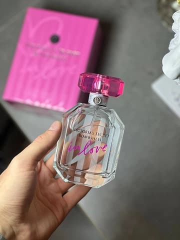 💗 Victoria's Secret Bombshell in Love - - зображення 1